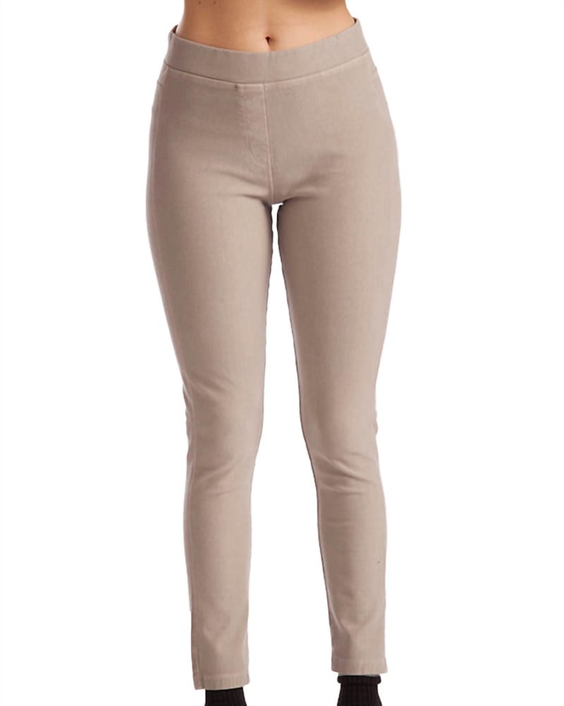 Front of a model wearing a size LG High Rise Jegging In Oatmeal in Oatmeal by french kyss. | dia_product_style_image_id:354459